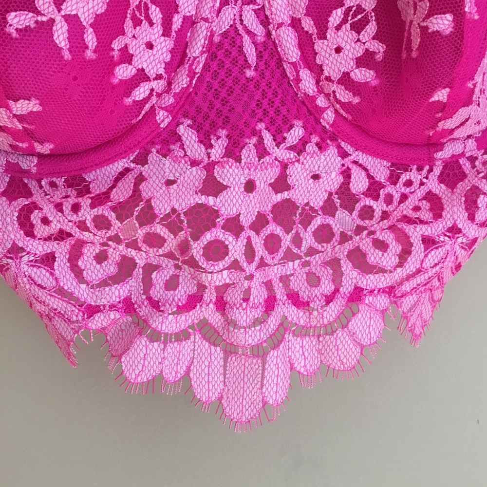 Victoria’s Secret Dream Angels Lined Demi Pink Lace Back Zip Bra - Picture 5 of 11